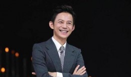 何炅爆料自卑视频,揭秘明星内心世界